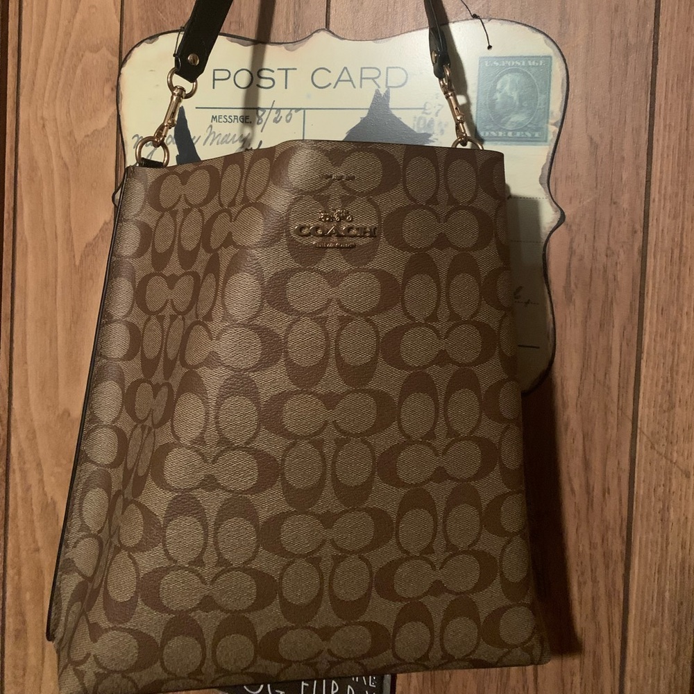 Coach Signature bucket bag